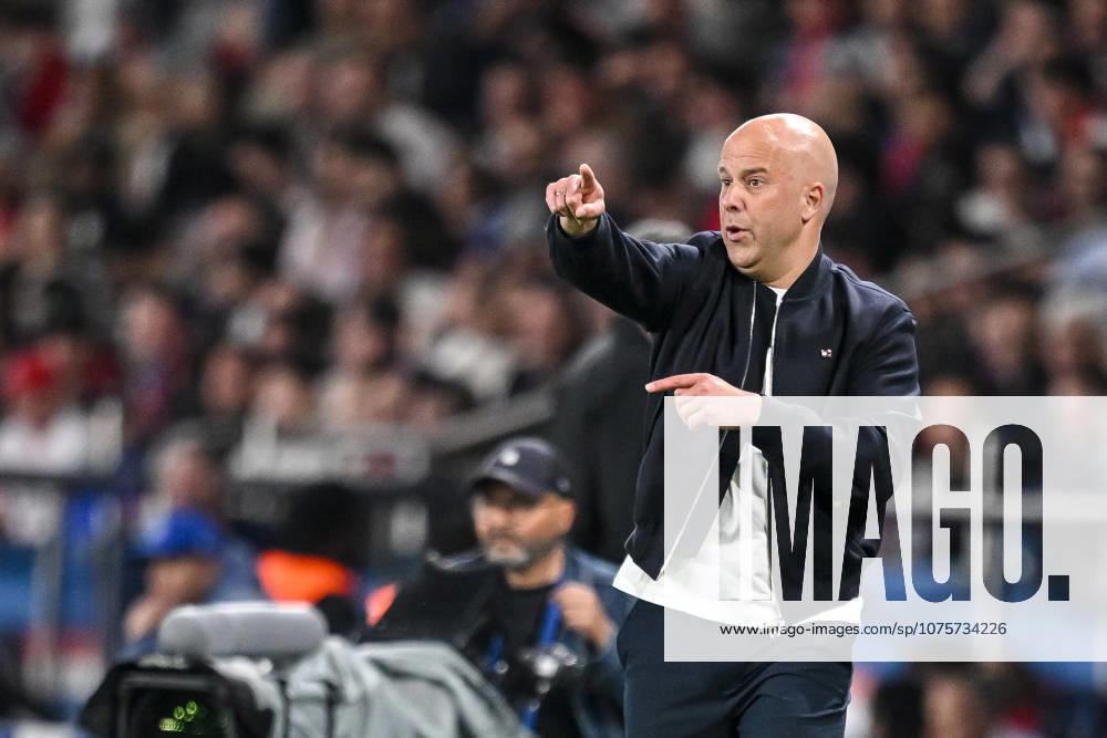 Coach Arne Slot Liverpool FC gestures during the UEFA Champions League 2025 26 Quarter Final First Leg match between Paris Saint Germain FC and Liverpool FC at Parc des Princes on April 8, 2026 in Paris, France Photo by Harry Langer DeFodi Images