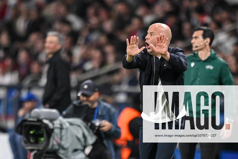 Coach Arne Slot Liverpool FC gestures during the UEFA Champions League 2025 26 Quarter Final First Leg match between Paris Saint Germain FC and Liverpool FC at Parc des Princes on April 8, 2026 in Paris, France Photo by Harry Langer DeFodi Images