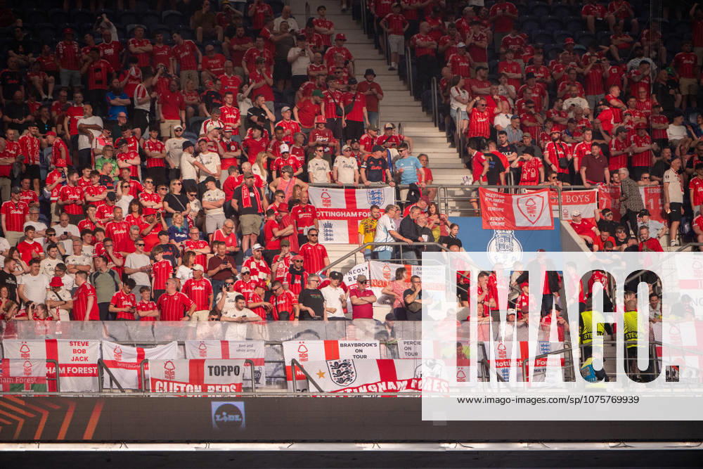 FC Porto v Nottingham Forest FC - UEFA Europa League 2025 26 Quarter-Final First Leg Nottingham Forest fans show their support for the team during the UEFA Europa League 2025 26 Quarter-Final Leg One match between FC Porto and Nottingham Forest FC at Estadio do Dragao in Porto, Portugal, on April 9, 2026. Porto Porto Portugal