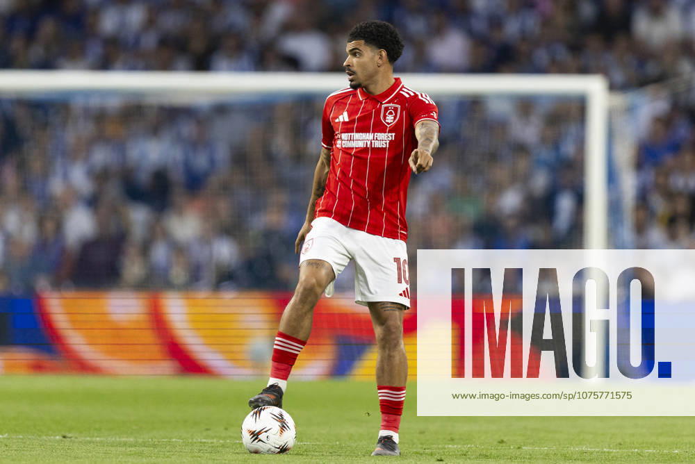 FC Porto v Nottingham Forest FC - UEFA Europa League 2025 26 Quarter-Final First Leg Morgan Gibbs-White participates in the UEFA Europa League 2025 26 quarter-finals first leg match between FC Porto and Nottingham Forest at the Estadio do Dragao in Porto, Portugal, on April 9, 2026. Braga Porto Portugal