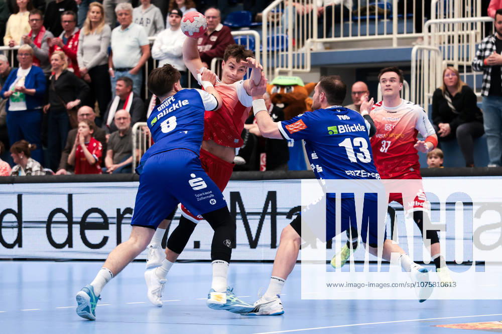 27 Matchday of the 2 Handball Bundesliga, TuSEM Essen HBW Balingen Weilstetten f l Magnus Grupe HBW Balingen Weilstetten , Nils Homscheid TuSEM Essen , Merlin Fuß HBW Balingen Weilstetten , Max Neuhaus TuSEM Essen Essen Am Hallo NRW Germany xRHR PHOTO DEx