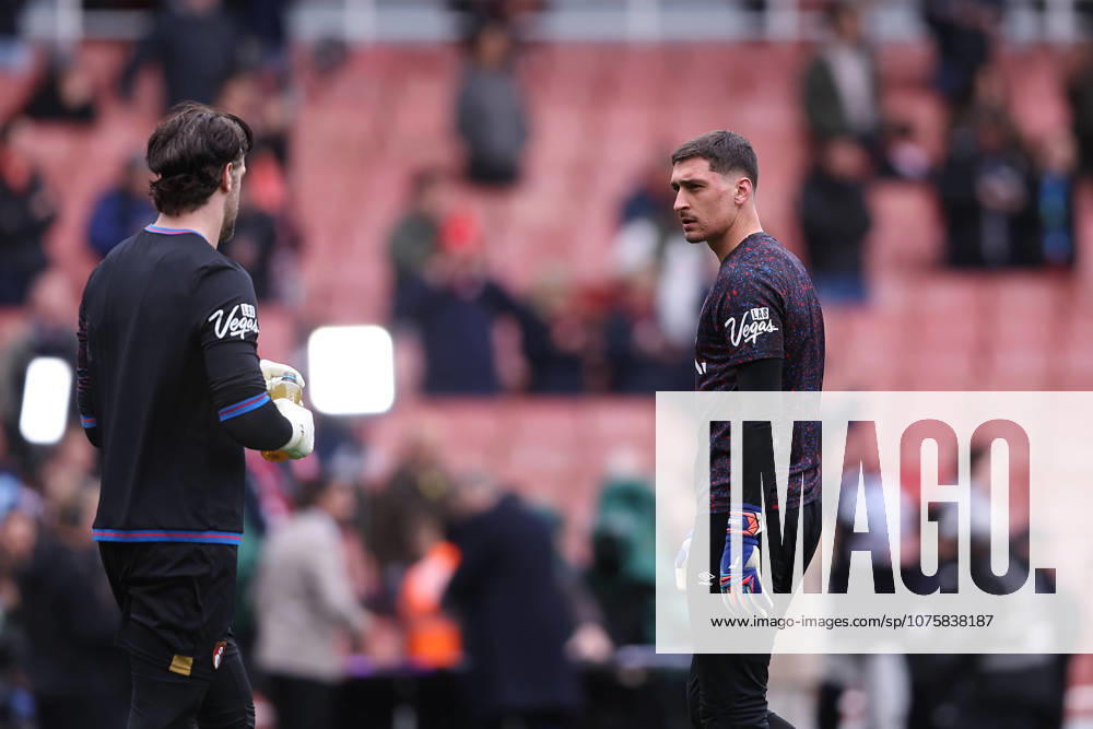 11th April 2026; Emirates Stadium, London, England; Premier League Football, Arsenal versus Bournemouth; goalkeeper Djordje Petrovic of Bournemouth warms up ahead of kick-off KatiexChan