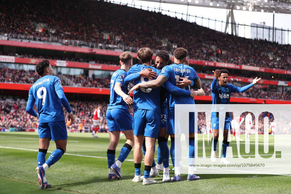 11th April 2026; Emirates Stadium, London, England; Premier League Football, Arsenal versus Bournemouth; Alex Scott of Bournemouth celebrates his goal in the 74th minute for 1-2 KatiexChan