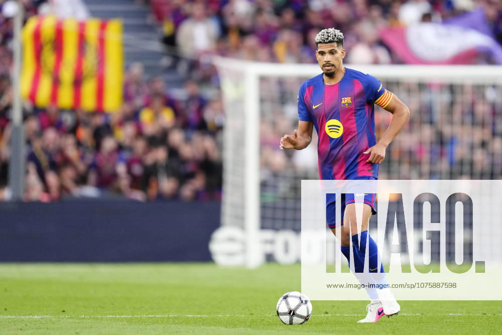 FC Barcelona, Barca v RCD Espanyol de Barcelona - LaLiga EA Sports Ronald Araujo centre-back of Barcelona and Uruguay during the LaLiga EA Sports match between FC Barcelona and RCD Espanyol de Barcelona at Spotify Camp Nou on April 11, 2026 in Barcelona, Spain. Barcelona Spain