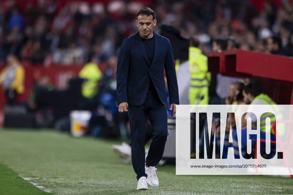 Sevilla FC v Atletico de Madrid - LaLiga EA Sports Luis Garcia Plaza, head coach of Sevilla FC, gives instructions during the La Liga EA Sports match between Sevilla FC and Atletico de Madrid at Ramon Sanchez Pizjuan in Seville, Spain, on April 11, 2026. Seville Spain