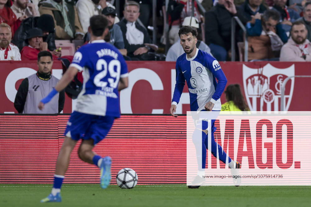 Sevilla FC v Atletico de Madrid - LaLiga EA Sports Alex Baena of Atletico de Madrid runs with the ball during the La Liga EA Sports match between Sevilla FC and Atletico de Madrid at Ramon Sanchez Pizjuan in Seville, Spain, on April 11, 2026. Seville Spain