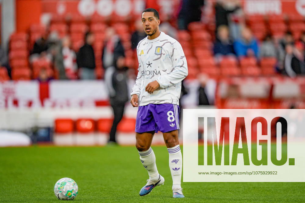 Premier League: Nottingham Forest v Aston Villa Youri Tielemans of Aston Villa in the pregame warmup session during the Premier League match Nottingham Forest vs Aston Villa at City Ground, Nottingham, United Kingdom on 12 April 2026 (Photo by Maynard Manyowa News Images) Nottingham City Ground Nottinghamshire United Kingdom