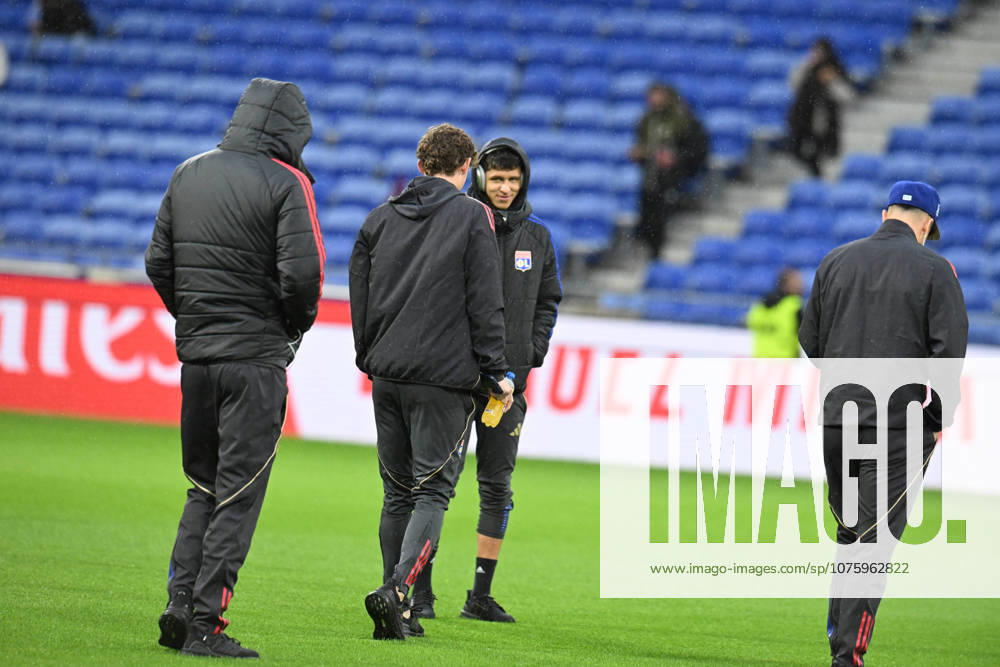 Football : Olympique Lyonnais v Lorient - French ligue 1- 12 04 2026 Players of Lyon before the French ligue 1 match between Olympique Lyonnais and Lorient at Groupama Stadium Decines Charpieu Lyon on April 12, 2026 , France LYONFrance