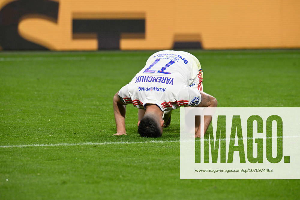 Football : Olympique Lyonnais v Lorient - French ligue 1- 12 04 2026 YAREMCHUK Roman of Lyon scoring goal during the French ligue 1 match between Olympique Lyonnais and Lorient at Groupama Stadium Decines Charpieu Lyon on April 12, 2026 , France LYONFrance