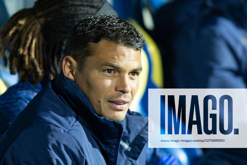 Porto defender from Brazil THIAGO SILVA (3) before the start of the game of Matchday 29 of the Liga Portugal Betclic between Estoril and Porto at Estadio Antonio Coimbra da Mota Estoril Portugal - ZUMAs359 20260412_zsp_s359_032