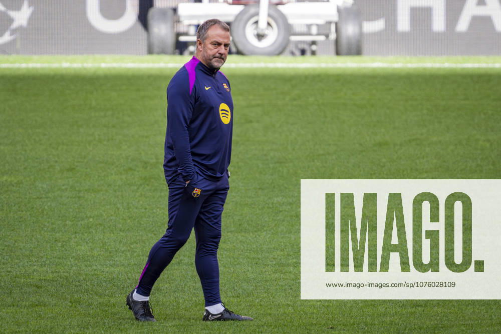 FC Barcelona, Barca Training Session And press conference, PK, Pressekonferenz - UEFA Champions League 2025 26 Quarter-Final Second Leg MADRID, SPAIN - APRIL 13: Hansi Flick, head coach of FC Barcelona, is seen during the FC Barcelona Training Session ahead of the UEFA Champions League 2025 26 Quarter-Final Second Leg match against Atletico de Madrid at Estadio Riyadh Air Metropolitano on April 13, 2026 in Madrid, Spain. Madrid Estadio Riyadh Air Metropolitano Madrid Spain