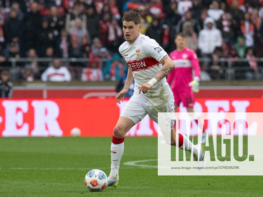 Ramon Hendriks VfB Stuttgart, 03 GER, VfB Stuttgart vs Hamburger SV, Football, Men, 1 Bundesliga, Matchday 29, Season 2025 2026, 12 04 2026, DFL DFB REGULATIONS PROHIBIT ANY USE OF PHOTOGRAPHS AS IMAGE SEQUENCES AND OR QUASI VIDEO, GER, VfB Stuttgart vs Hamburger SV, Football, Men, 1 Bundesliga, Matchday 29, Season 2025 2026, 12 04 2026 Stuttgart