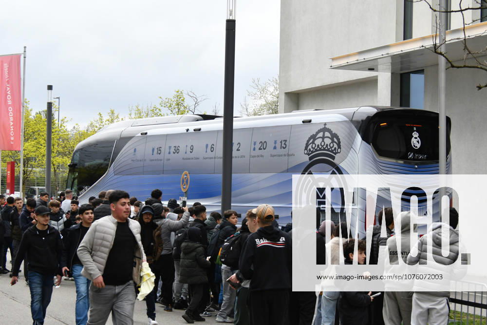 Allianz Arena, Munich, Champions League, FC Bayern Munich vs Real Madrid , pictured The Real Madrid team at the Leonardo Royal team hotel in Munich The team bus in front of the hotel Photo by Midori Ikenouchi Hasan Bratic DeFodi Images