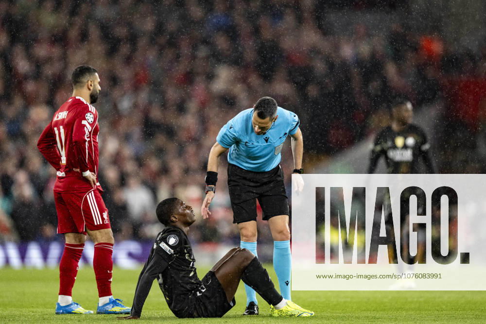 Liverpool v Paris Saint-Germain - UEFA Champions League 2025 26 LIVERPOOL, ENGLAND- APRIL 14: Referee, Maurizio Mariani speaks to Nuno Mendes of Paris Saint-Germain during a UEFA Champions League 2025 26 match between Liverpool and Paris Saint-Germain in Liverpool on April 14, 2026 (Photo by Will Palmer Sports Press Photo) LiverpoolUnited Kingdom