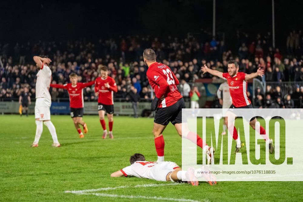 Fabian Eisele SG Sonnenhof Großaspach, 23 celebrates after scoring the 0 1 with Marius Kunde SG Sonnenhof Großaspach, 16 , TSG Backnang 1919 vs SG Sonnenhof Großaspach, Soccer, WFV Cup, Semifinal, 14 04 2026 Backnang Baden Wuerttemberg Germany