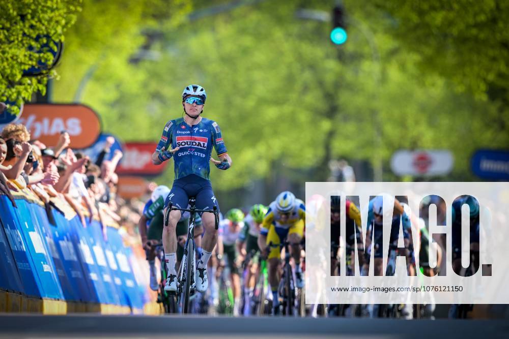 Belgian Tim Merlier of Soudal Quick-Step celebrates as he crosses the finish line to win the Ronde Van Limburg one day cycling race, from Hasselt to Tongeren-Borgloon (178,4 km) on Wednesday 15 April 2026. DAVIDxPINTENS x170897479x