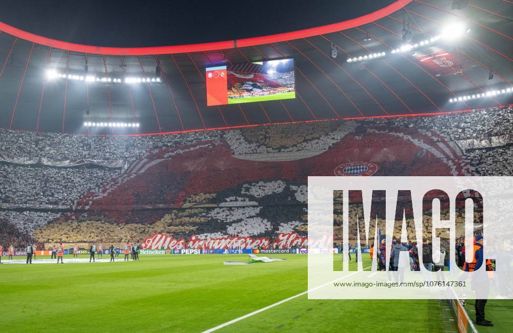 Soccer, Men, 2025 2026 season, Champions League quarter-final, second leg, FC Bayern Munich Real Madrid, FC Bayern fans, Everything in our hands, 15 04 2026,