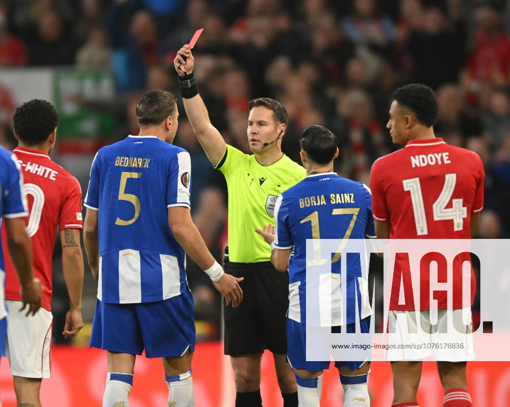 Nottingham, England, 16th April 2026. Jan Bednarek of FC Porto is sent off during the Nottingham Forest vs FC Porto UEFA Europa League quarter final 2nd leg match at the City Ground, Nottingham. Picture credit should read: Harriet Massey Sportimage . SPI_034_FOREST_V_PORTO SPI-4690-0037