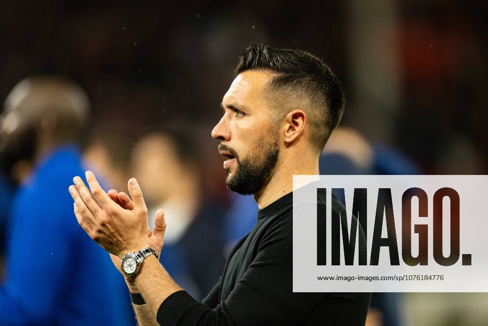 16th April 2026; The City Ground, Nottingham, England; UEFA Europa League Football, Nottingham Forest versus Porto; FC Porto Head Coach Francesco Farioli applauds the travelling fans after the final whistle GodfreyxPitt