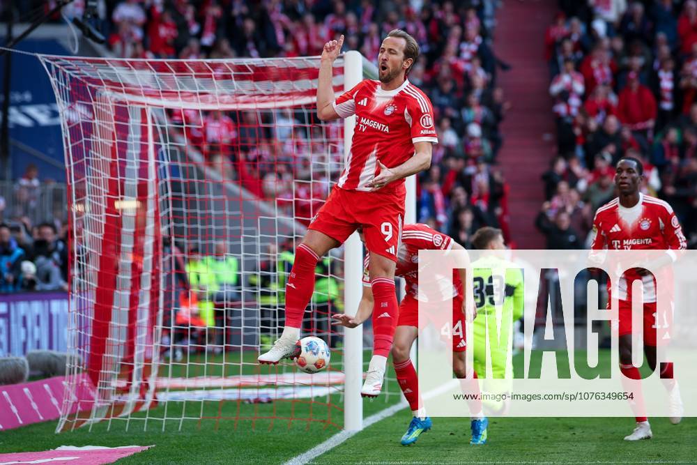 Celebration of Harry Kane 9 FC Bayern Muenchen after his goal to 4 1, Emotion, Joy, FC Bayern Muenchen vs VfB Stuttgart, Football, Men, Bundesliga, Season 2025 2026, Second round, Matchday 30, 19 04 2026 DFB regulations prohibit any use of photographs as image sequences and or quasi video Muenchen Bayern Germany