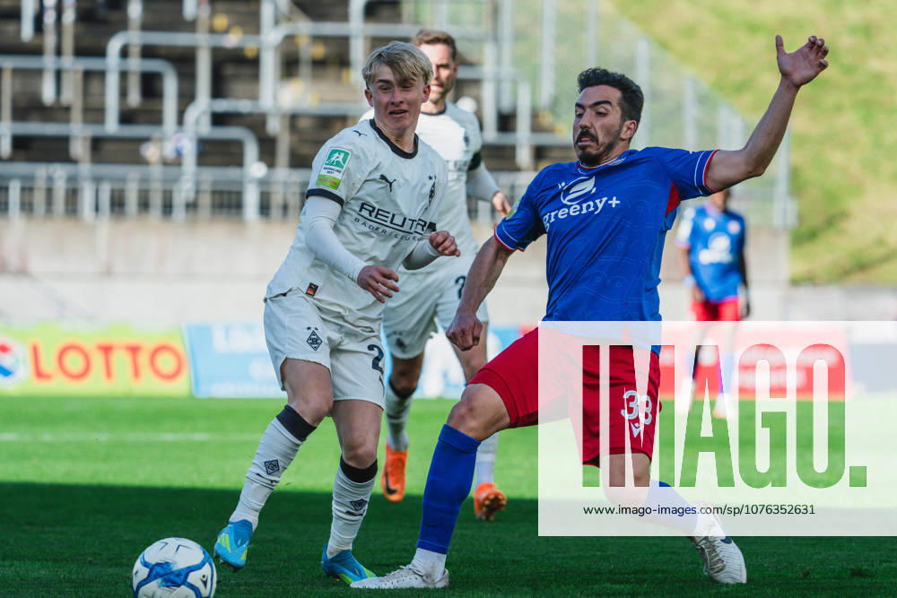 Fritz Fleck Borussia Moenchengladbach U23, 24 in duel with Cenk Durgun Wuppertaler SV, 33 Wuppertaler SV vs Borussia Moenchengladbach U23, Football, Regionalliga West, Matchday 30, Season 2025 26, 19 04 2026, Wuppertaler SV vs Borussia Moenchengladbach U23, Football, Regionalliga West, Matchday 30, Season 2025 26, 19 04 2026 Wuppertal