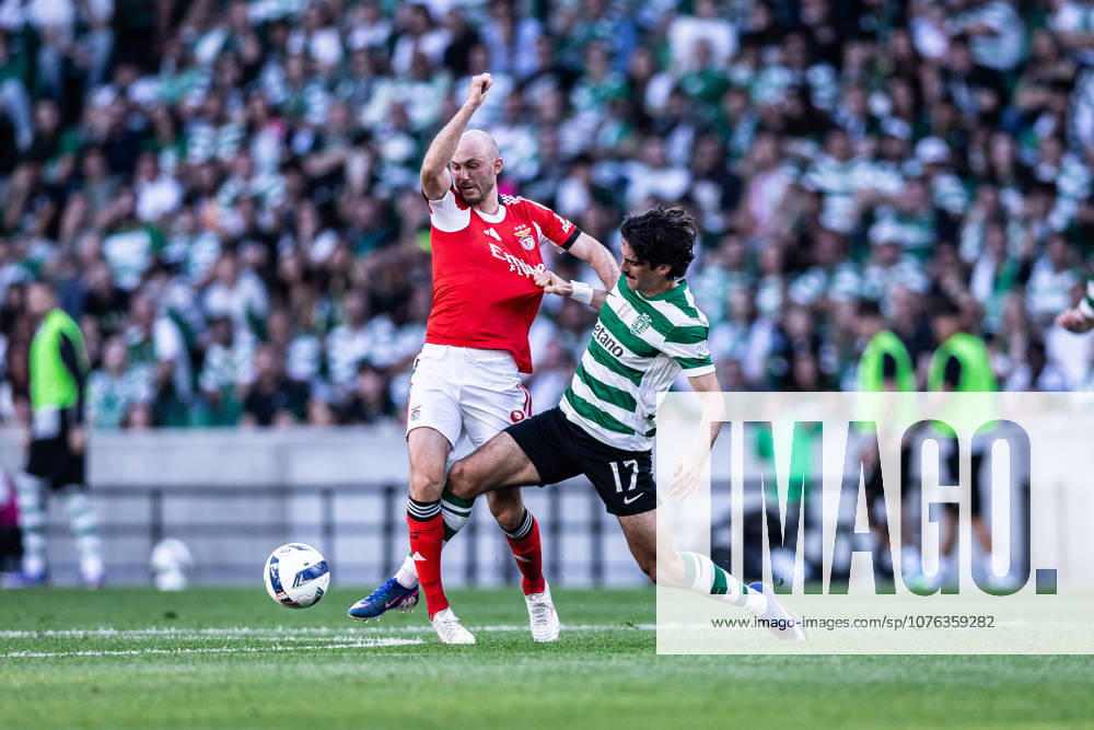 Fredrik Aursnes of SL Benfica is tackled by Francisco Trincao of Sporting Clube de Portugal during the Primeira Liga match between Sporting CP and SL Benfica at Estadio Jose Alvalade on April 19, 2026 in Lisbon, Portugal. Lisbon Portugal - ZUMAg283 20260419_zsp_g283_040