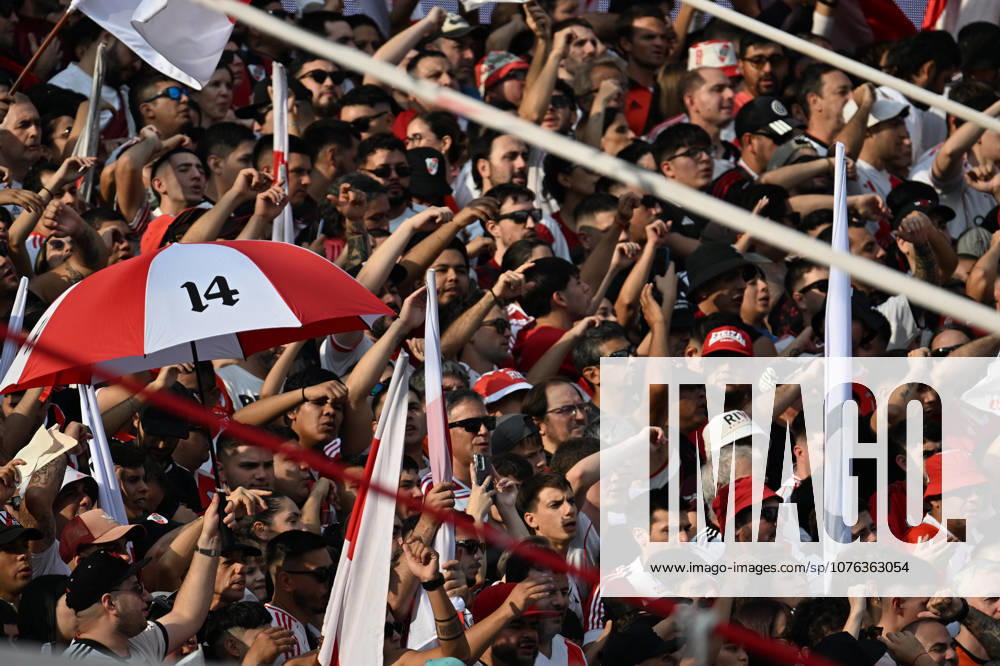 Torneo Apertura Mercado Libre 2026 match between River Plate and Boca Juniors BUENOS AIRES, ARGENTINA - APRIL 19: fans of River Plate a Torneo Apertura Mercado Libre 2026 match between River Plate and Boca Juniors at Mas Monumental Antonio Vespucio Liberti Stadium on April 19, 2026 in Buenos Aires, Argentina. Buenos Aires Buenos Aires Buenos Aires Argentina
