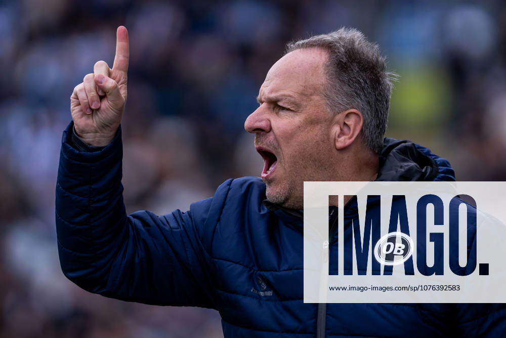 Odense BK v Randers FC, 3F Superliga football, Odense, Denmark Odense, Denmark. 19th, April 2026. Head coach Alexander Zorniger of Odense BK seen during the 3F Superliga match between Odense BK and Randers FC at Nature Energy Park in Odense. Denmark, Odense