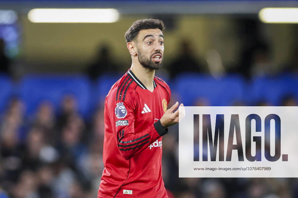 Chelsea v Manchester United, ManU Premier League Manchester United midfielder Bruno Fernandes (8) reacts during the Chelsea v Manchester United Premier League match at Stamford Bridge, London, England on 18 April 2026 Credit: Phil Duncan Every Second Media Editorial use only. All images are copyright Every Second Media Limited. No images may be reproduced without prior permission. All rights reserved. Premier League and Football League images are subject to licensing agreements with Football DataCo Limited. see https: www.football-dataco.com