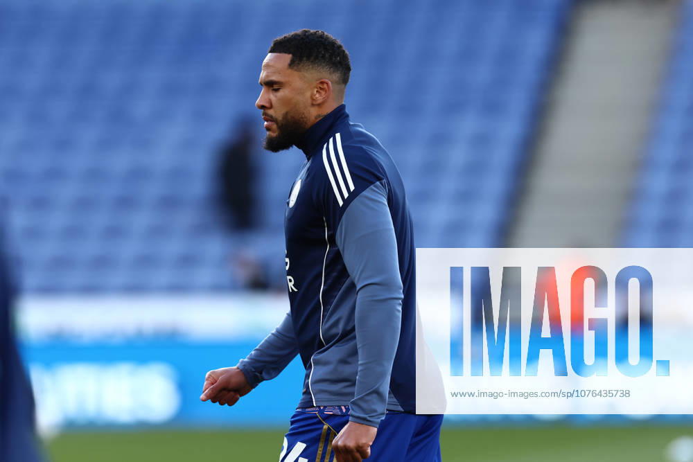 Leicester City v Hull City, EFL Sky Bet Championship Leicester City defender Jamaal Lascelles (24) warms up before the EFL Sky Bet Championship match between Leicester City and Hull City at the King Power Stadium, Leicester, UK on 21 April 2026. Leicester King Power Stadium Leicestershire UK Editorial use only DataCo restrictions apply See www.football-dataco.com ,