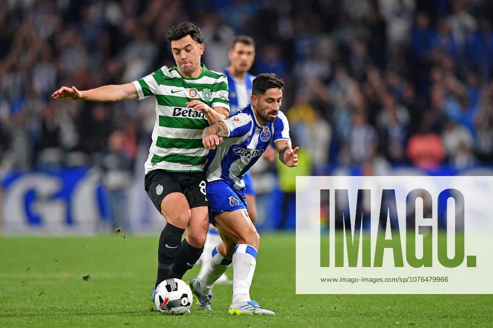 22nd April 2026; Dragao Stadium, Porto, Portugal; Taca de Portugal, FC Porto versus Sporting Lisboa; Alan Varela of FC Porto battles for possession ball with Pedro Goncalves of Sporting Lisboa DanielxCastro DiaEsportivo