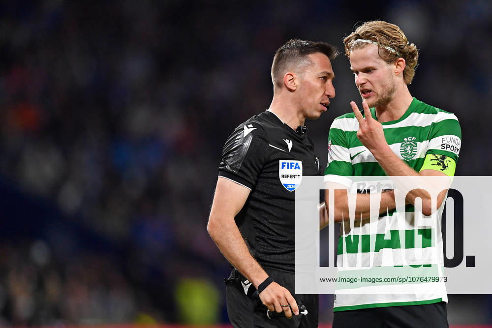 22nd April 2026; Dragao Stadium, Porto, Portugal; Taca de Portugal, FC Porto versus Sporting Lisboa; Morten Hjulmand of Sporting Lisboa complain to the FIFA referee Miguel Nogueira DanielxCastro DiaEsportivo