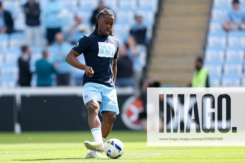 Brandon Thomas-Asante of Coventry City during the warm up Coventry City v Wrexham, EFL Sky Bet Championship, Football, Coventry Building Society Arena, Coventry, UK - 26 Apr 2026Coventry Coventry Building Society Arena United Kingdom