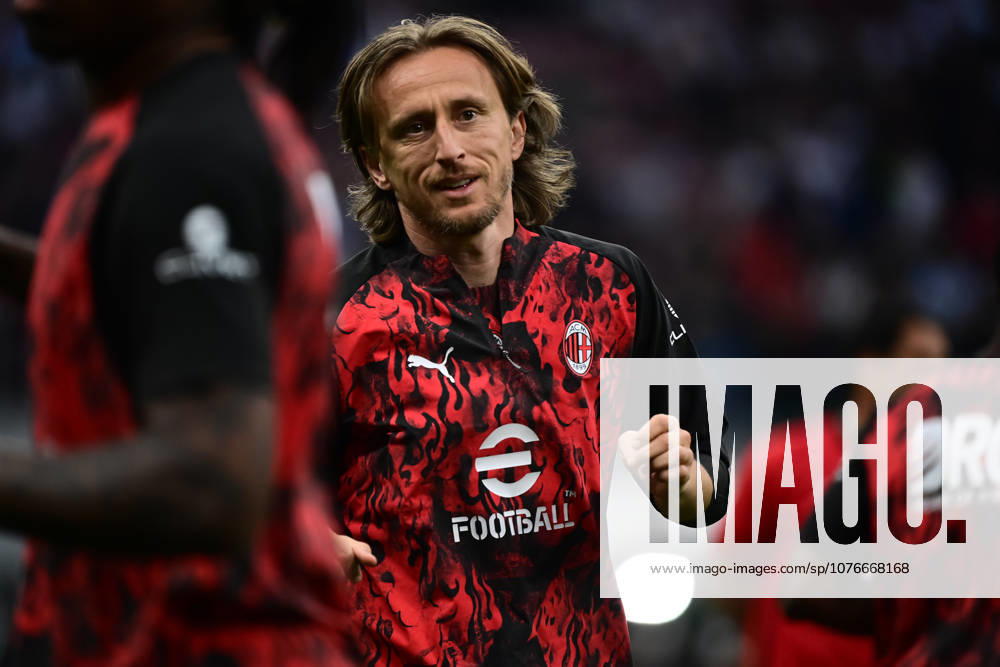 Milan v Juventus - Serie A MILAN, ITALY - APRIL 26:Luka Modric of AC Milan warms up ahead of the Italian Serie A football match between AC Milan and Juventus at San Siro Stadium in Milan, Italy on April 26, 2026 Piero Cruciatti Anadolu Milanj Italy. Editorial use only. Please get in touch for any other usage.