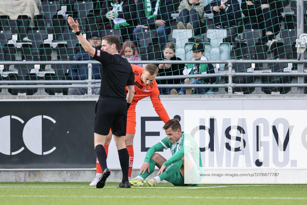 Eliteserien in football 2026 HamKam Start Hamar 20260426 HamKam s Henrik Udahl and Start s goalkeeper Jacob Pryts Larsen during the elite football match between HamKam and IK Start at Briskeby Stadium Photo Geir Olsen NTB undefined Hamar Norway RESTRICTED USE FOR BETTING COMPANIES