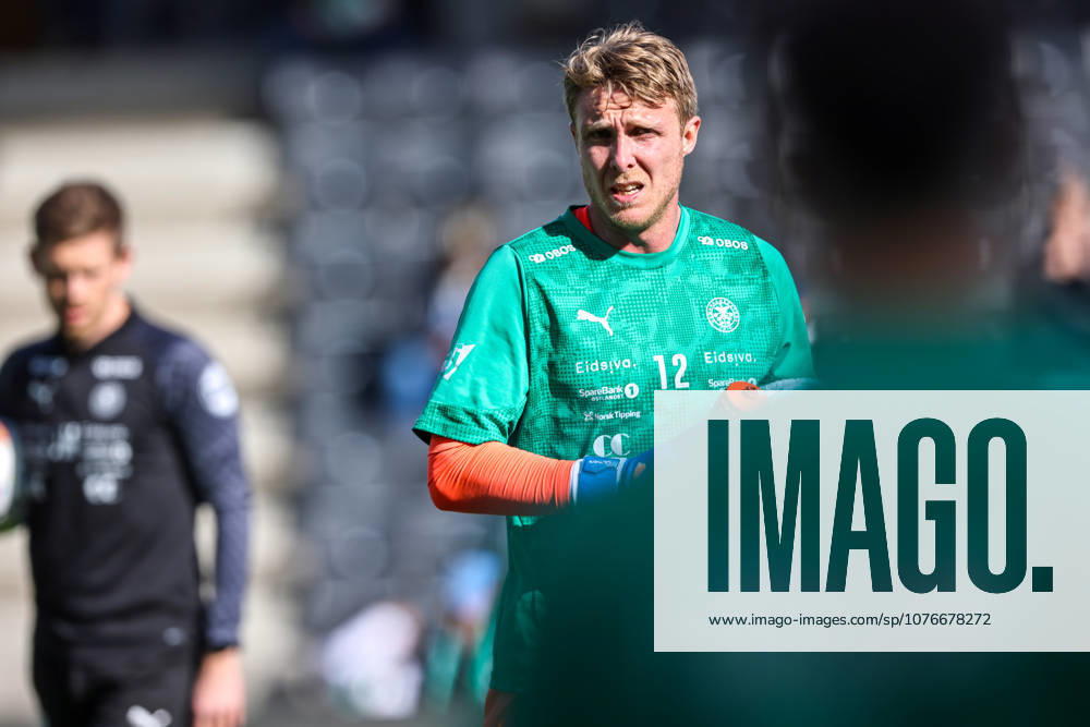Eliteserien in football 2026 HamKam Start Hamar 20260426 HamKam s goalkeeper Marcus Sandberg before the elite football match between HamKam and Start at Briskeby Photo Geir Olsen NTB undefined Hamar Norway RESTRICTED USE FOR BETTING COMPANIES