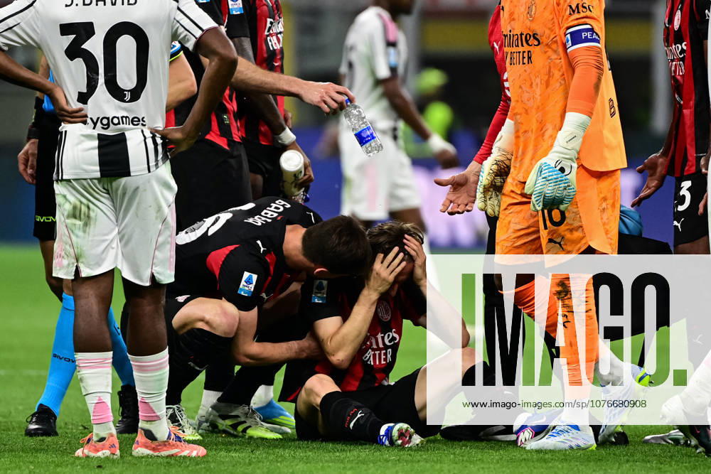 Milan v Juventus - Serie A MILAN, ITALY - APRIL 26: Luka Modric of AC Milan receives medical assistance after sustaining an injury during the Italian Serie A football match between AC Milan and Juventus at San Siro Stadium in Milan, Italy on April 26, 2026 Piero Cruciatti Anadolu Milan Italy. Editorial use only. Please get in touch for any other usage.
