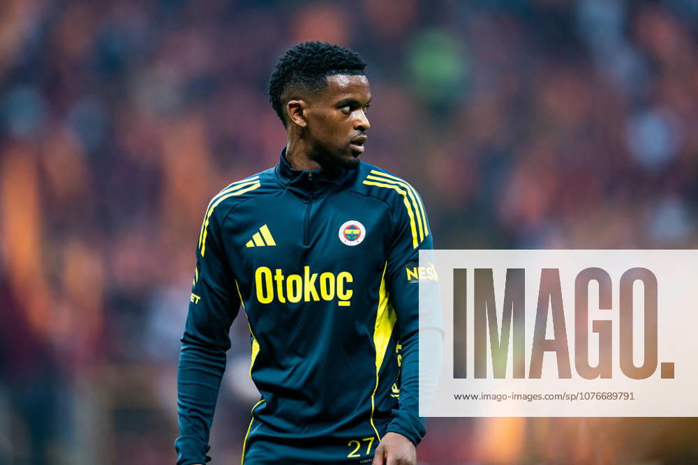 Galatasaray SK v Fenerbahce SK - Trendyol Super Lig Nelson Semedo of Fenerbahce looks on during the Trendyol Super League match between Galatasaray and Fenerbahce at Rams Park in Istanbul, Turkey, on April 26, 2026. Istanbul Istanbul Turkey