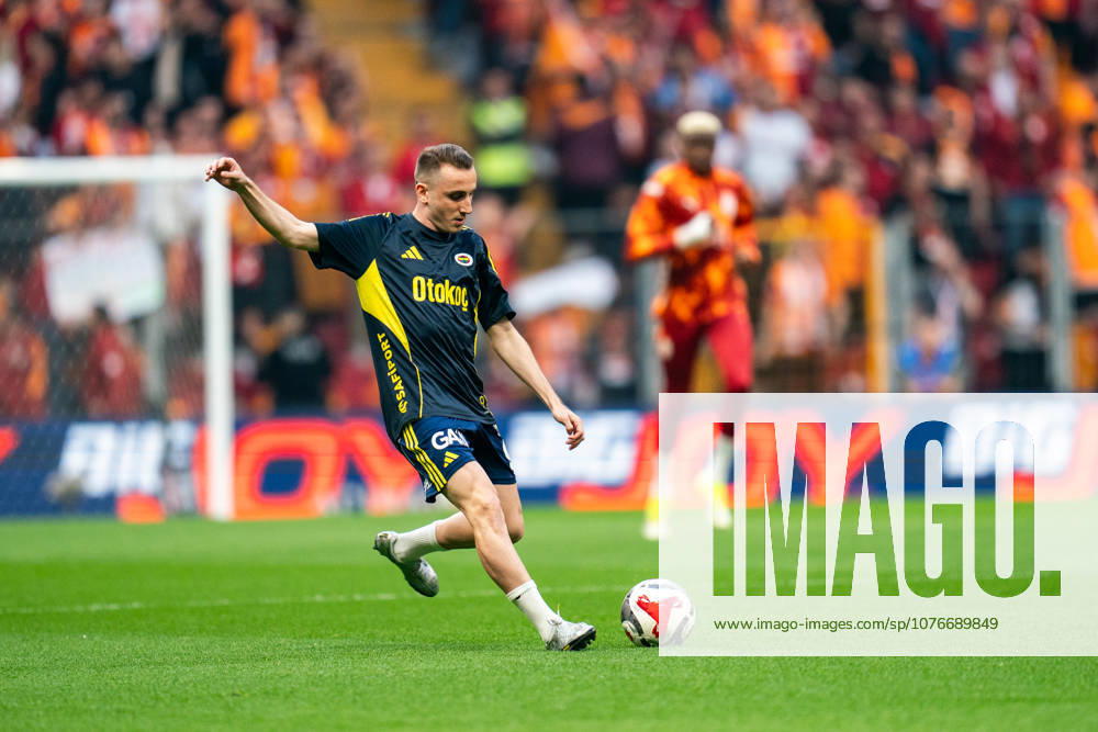 Galatasaray SK v Fenerbahce SK - Trendyol Super Lig Muhammed Kerem Akturkoglu of Fenerbahce is in action during the Trendyol Super League match between Galatasaray and Fenerbahce at Rams Park on April 26, 2026, in Istanbul, Turkey. Istanbul Istanbul Turkey