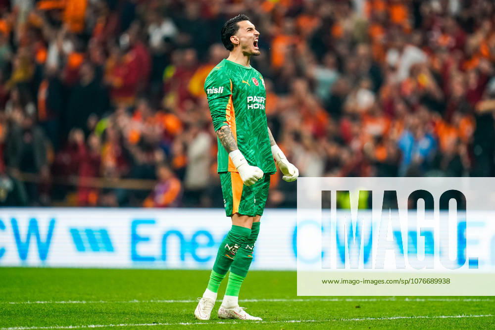 Galatasaray SK v Fenerbahce SK - Trendyol Super Lig Ugurcan Cakir of Galatasaray A.S. celebrates his team s second goal during the Trendyol Super League match between Galatasaray and Fenerbahce at Rams Park in Istanbul, Turkey, on April 26, 2026. Istanbul Istanbul Turkey