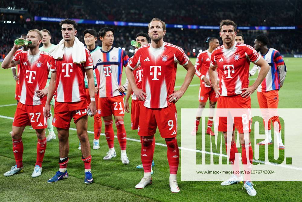 Harry Kane of Bayern Munich at the end of the match Paris Saint-Germain v Bayern Munich, UEFA Champions League, Semi Final, First Leg, Football, Parc des Princes, Paris, France - 28 Apr 2026Paris Parc des Princes France