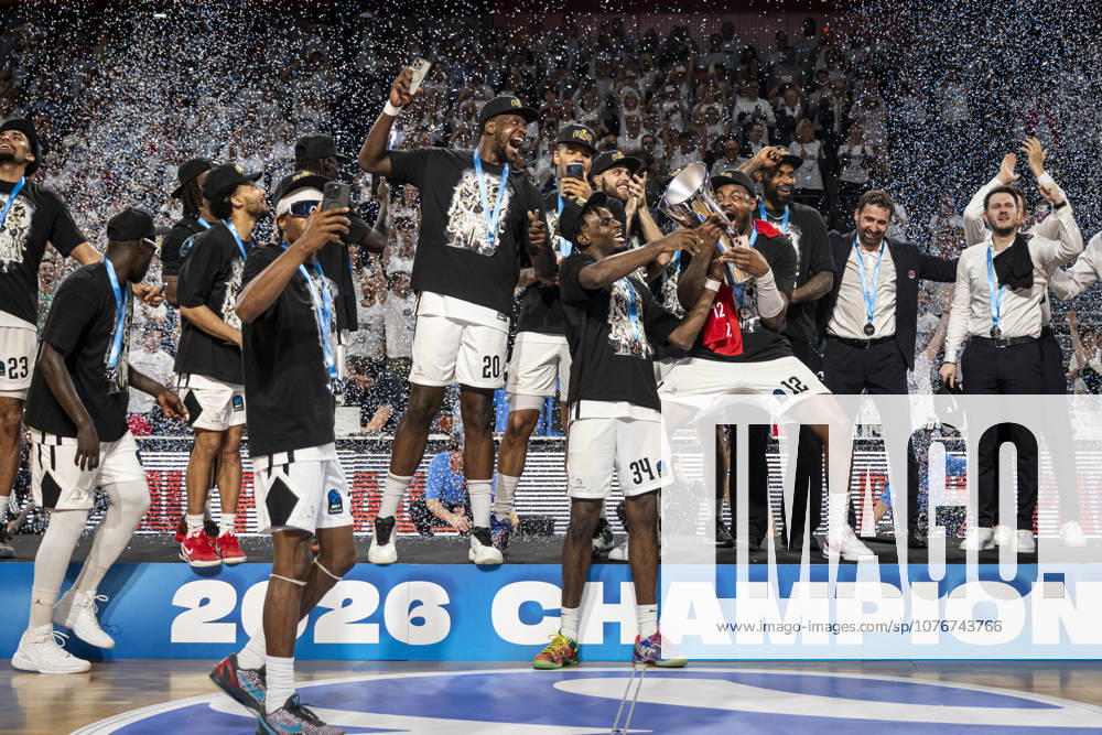 Cosea JL Bourg v Besiktas GAIN - EuroCup Final BOURGUE-EN-BRESSE, FRANCE - APRIL 28: Team JL Bourg celebrates after their victory of the final EuroCup basketball match between Besiktas GAIN and Cosea JL Bourg at the Ekinox in Bourg-en-Bresse France on April 28, 2026. Elyxandro Cegarra Anadolu Bourg-en-Bresse France. Editorial use only. Please get in touch for any other usage.