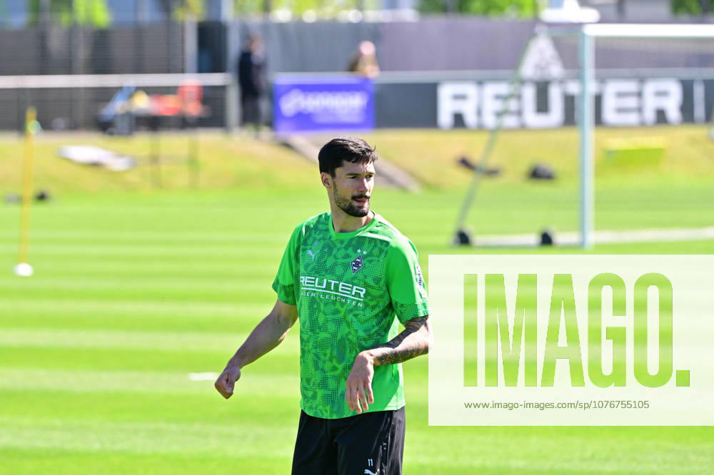 Moenchengladbach Football, Men, Season 2025 2026, Training Borussia Moenchengladbach Tim Kleindienst Gladbach DFL regulations prohibit any use of photographs as image sequences and or quasi video Borussia Park NRW Germany