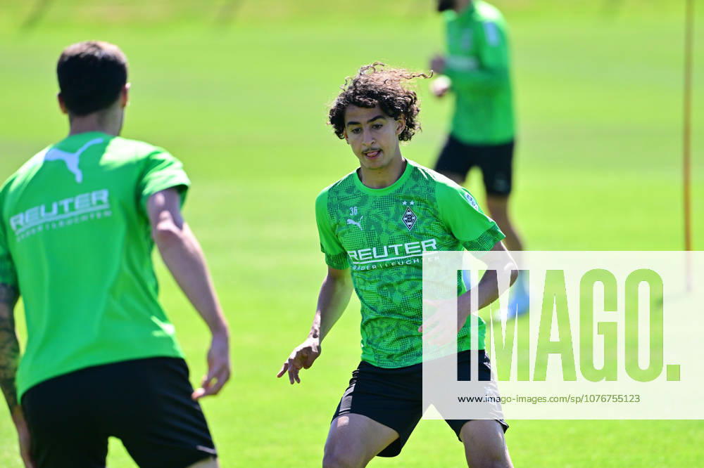 Moenchengladbach Football, Men, Season 2025 2026, Training Borussia Moenchengladbach Wael Mohya Gladbach DFL regulations prohibit any use of photographs as image sequences and or quasi video Borussia Park NRW Germany