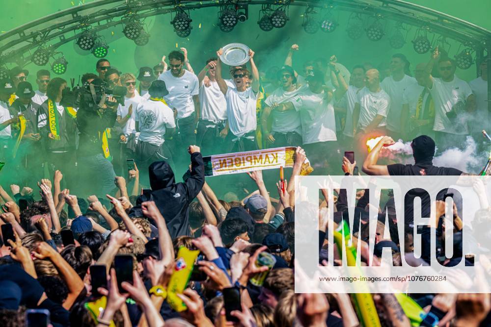 THE HAGUE - Players during the ADO Den Haag celebration at the Werktalent Stadium on April 29, 2026, in The Hague, the Netherlands. The club is celebrating promotion to the Eredivisie by winning the Eerste Divisie championship. FRANK DE ROO ANP ANPxSportx IVx 557071289 originalFilename: 557071289