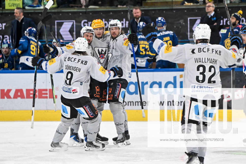 DAVOS, SWITZERLAND APRIL 30 Topscorer Henrik Borgstrom of Fribourg celebrates his goal during game 7 of the National League Final between HC Davos v HC Fribourg Gotteron on April 30, 2026 in Davos, Switzerland Davos Graubunden Switzerland