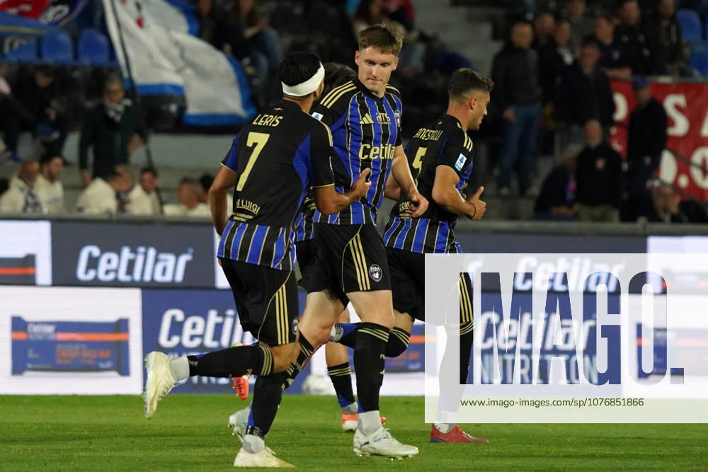 Pisa s Mehdi Leris celebrates after score goal 1-1 during the Serie A soccer match between Pisa and Lecce at the Cetilar Arena Romeo Anconetani Stadium in Pisa; Center West Italy;friday May 01 2026 ; Soccer