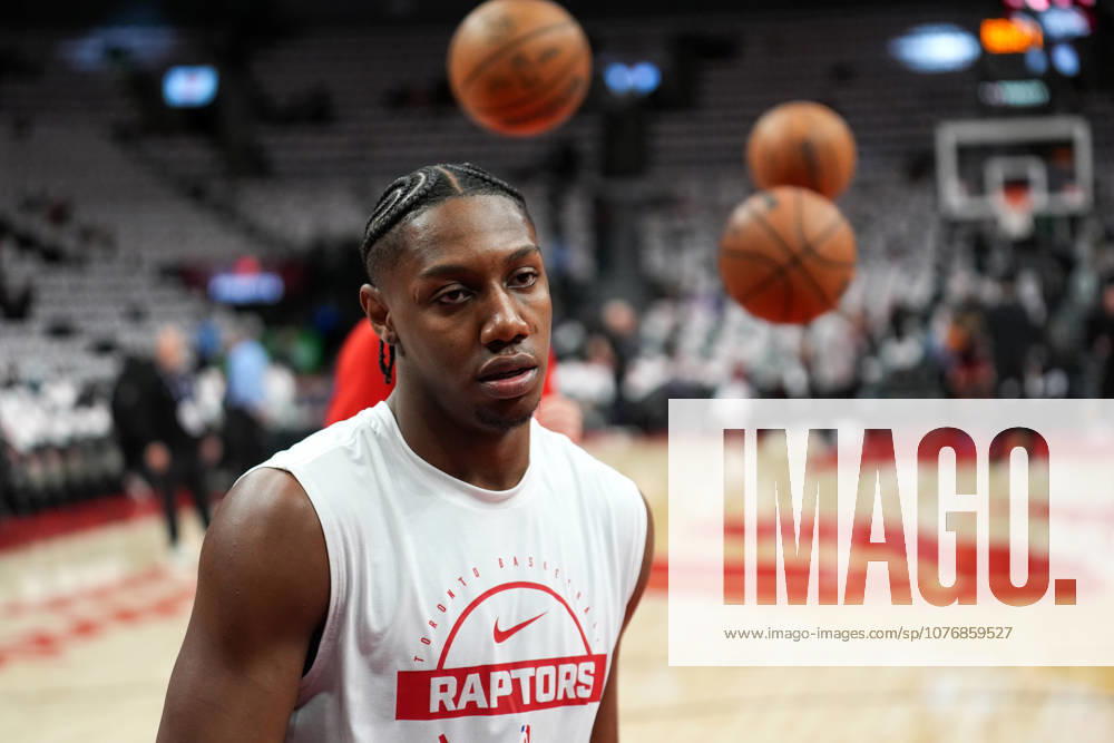 Toronto Raptors v Cleveland Cavaliers - NBA, Basketball Herren, USA Playoffs TORONTO, CANADA - MAY 1 : RJ Barrett of Toronto Raptors warms up ahead of the Game Six of the Eastern Conference First Round NBA Playoffs between Cleveland Cavaliers and Toronto Raptors at the Scotiabank Arena on May 1, 2026 in Toronto, Ontario, Canada. Mert Alper Dervis Anadolu Ontario Canada. Editorial use only. Please get in touch for any other usage.