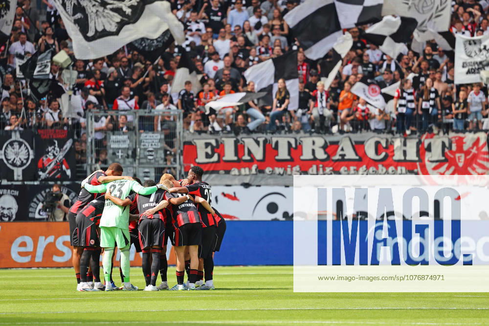 Frankfurt, Germany 02 May 2026 1 BL 2025 2026 Sp 32 Eintracht Frankfurt v Hamburger SV In the picture The players of Eintracht Frankfurt form a team circle to close ranks DFL regulations prohibit any use of photographs as image sequences and or quasi video Deutsche Bank Park Hessen