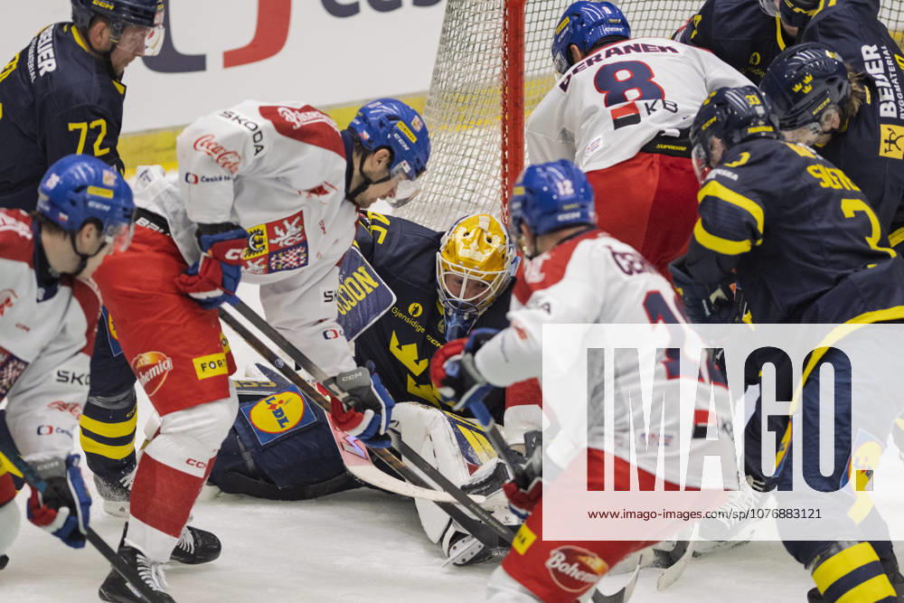 Czech Hockey Games, part of Euro Hockey tour series match Czech Republic vs. Sweden in Ceske Budejovice, May 2, 2026. Centre is Magnus Hellberg, golie of Sweden. (CTKxPhoto VaclavxPancer) CTKPhotoP2026050203689 CTKPhotoP2026050203689